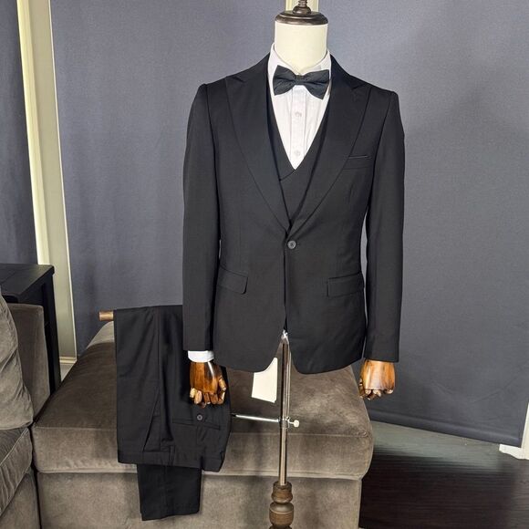 Men's Black 3 Piece Slim Fit Formal Suit Peak Lapel XS Jacket 34 Pants 31 NEW